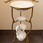 Neoclassical Luxury شقة *
