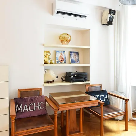 アパート Neoclassical Luxury