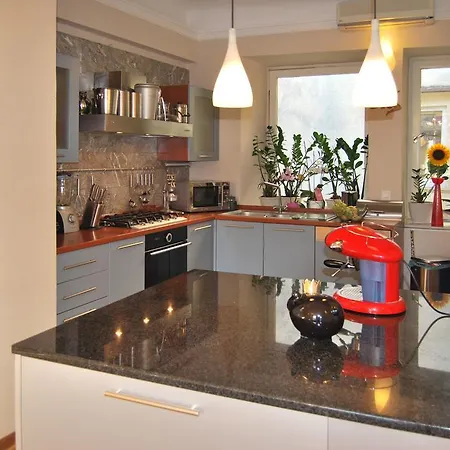 Neoclassical Luxury Apartman