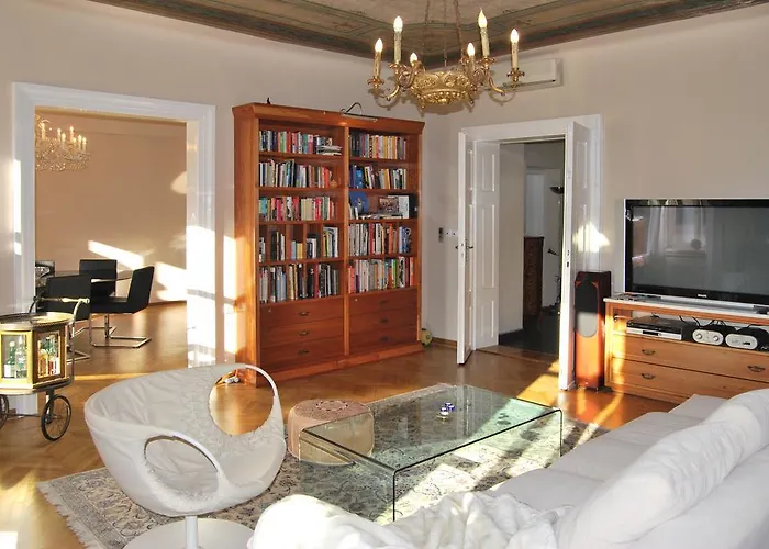 Apartmán Neoclassical Luxury *