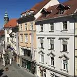 公寓 Neoclassical Luxury