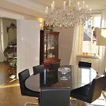 Neoclassical Luxury 公寓 *