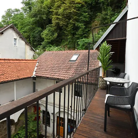 Apartment Neoclassical Luxury *