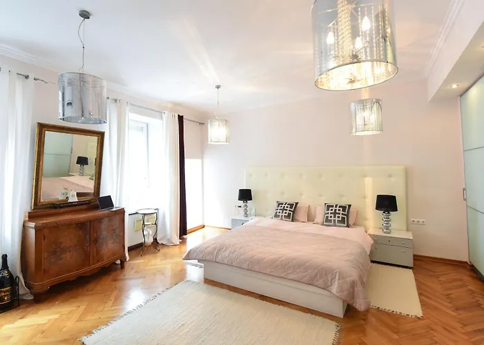 Lägenhet Neoclassical Luxury *